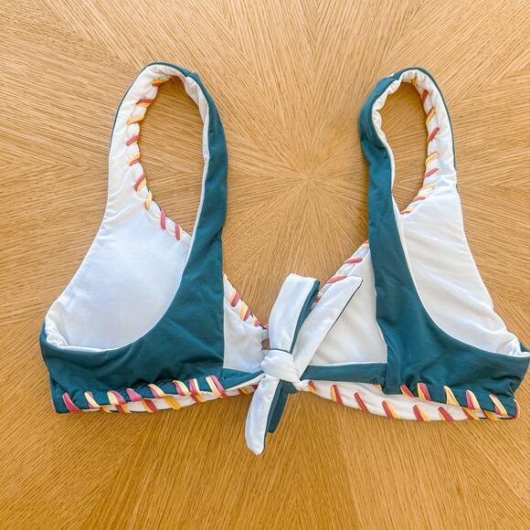 Becca Bikini Top Womens Sz XL Green Reversible Boho Sporty Whipstitch Trim NWOT - Picture 4 of 4